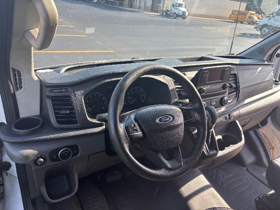 Cargo Van (Panel Van)-Light and Medium Duty Trucks-Ford-2020-Transit 150-Byron Center-MI-173,627\n\t\tmiles-$ 16,750 - Image 17