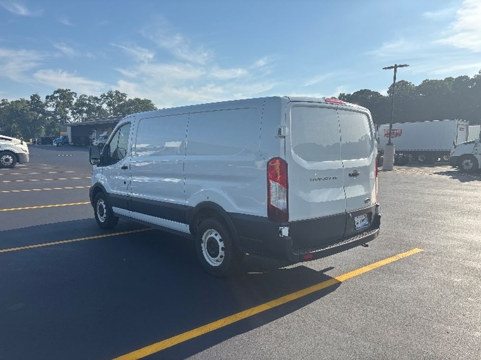 Cargo Van (Panel Van)-Light and Medium Duty Trucks-Ford-2020-Transit 150-Byron Center-MI-173,627\n\t\tmiles-$ 16,750 - Image 6