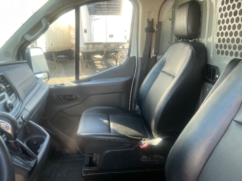 Cargo Van (Panel Van)-Light and Medium Duty Trucks-Ford-2020-Transit 150-Fontana-CA-117,992\n\t\tmiles-$ 23,000 - Image 19
