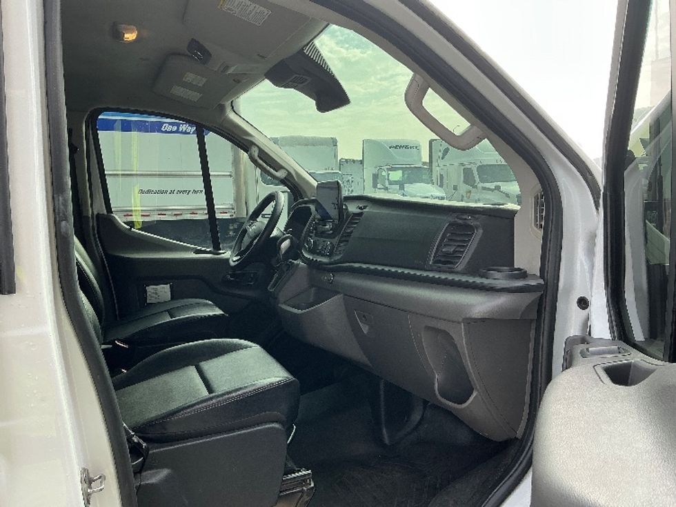 Cargo Van (Panel Van)-Light and Medium Duty Trucks-Ford-2020-Transit 150-Fontana-CA-120,740\n\t\tmiles-$ 22,500 - Image 19