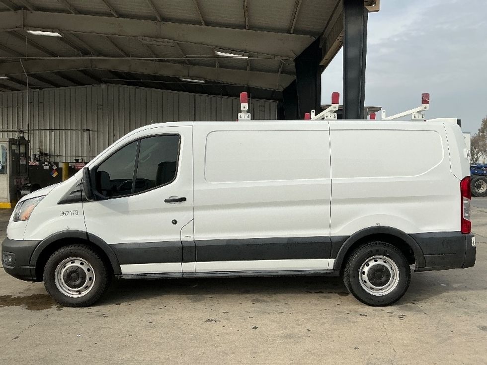 Cargo Van (Panel Van)-Light and Medium Duty Trucks-Ford-2020-Transit 150-Fontana-CA-120,740\n\t\tmiles-$ 22,500 - Image 4