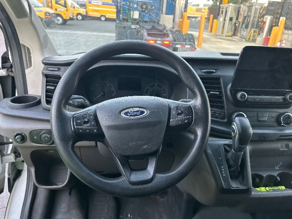 Cargo Van (Panel Van)-Light and Medium Duty Trucks-Ford-2020-Transit 150-Fontana-CA-139,461\n\t\tmiles-$ 23,500 - Image 18