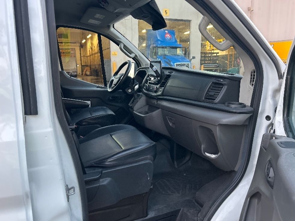 Cargo Van (Panel Van)-Light and Medium Duty Trucks-Ford-2020-Transit 150-Fontana-CA-139,461\n\t\tmiles-$ 23,500 - Image 19