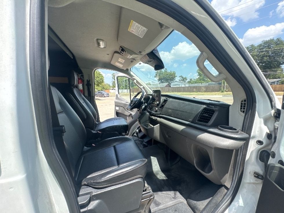 Cargo Van (Panel Van)-Light and Medium Duty Trucks-Ford-2020-Transit 150-Garland-TX-91,749\n\t\tmiles-$ 26,000 - Image 16