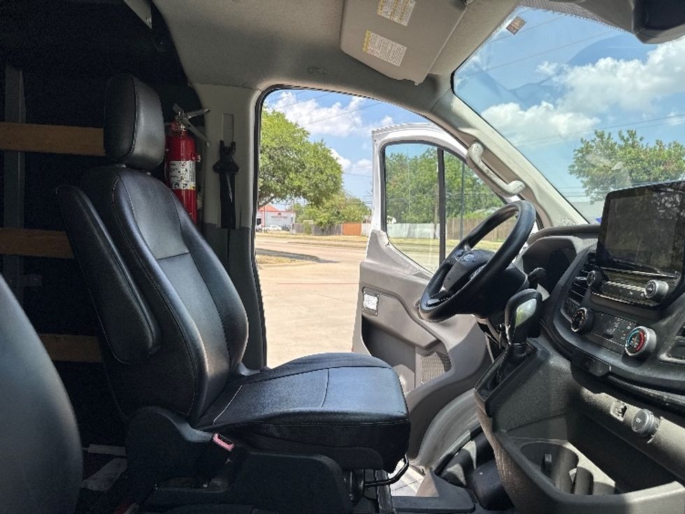Cargo Van (Panel Van)-Light and Medium Duty Trucks-Ford-2020-Transit 150-Garland-TX-91,749\n\t\tmiles-$ 26,000 - Image 18