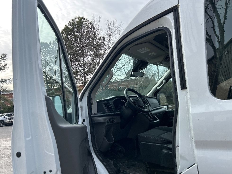 Cargo Van (Panel Van)-Light and Medium Duty Trucks-Ford-2020-Transit 150-Greensboro-NC-3,448\n\t\tmiles-$ 35,000 - Image 13