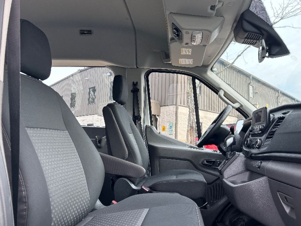 Cargo Van (Panel Van)-Light and Medium Duty Trucks-Ford-2020-Transit 150-Greensboro-NC-3,448\n\t\tmiles-$ 35,000 - Image 19