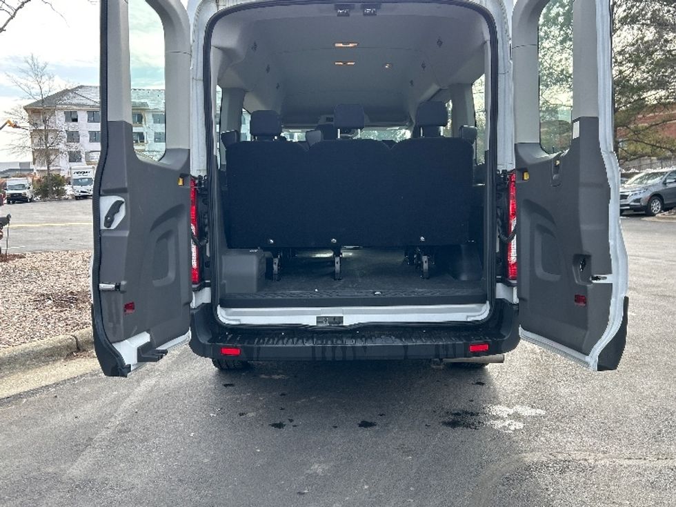 Cargo Van (Panel Van)-Light and Medium Duty Trucks-Ford-2020-Transit 150-Greensboro-NC-3,448\n\t\tmiles-$ 35,000 - Image 8