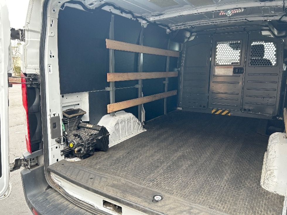Cargo Van (Panel Van)-Light and Medium Duty Trucks-Ford-2020-Transit 150-Kent-WA-130,772\n\t\tmiles-$ 23,500 - Image 10