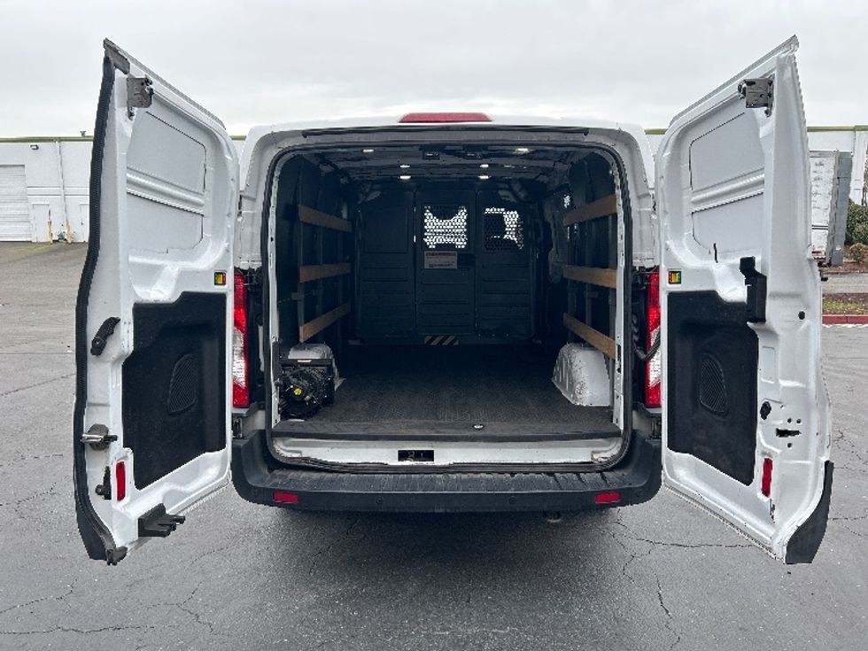 Cargo Van (Panel Van)-Light and Medium Duty Trucks-Ford-2020-Transit 150-Kent-WA-130,772\n\t\tmiles-$ 23,500 - Image 8