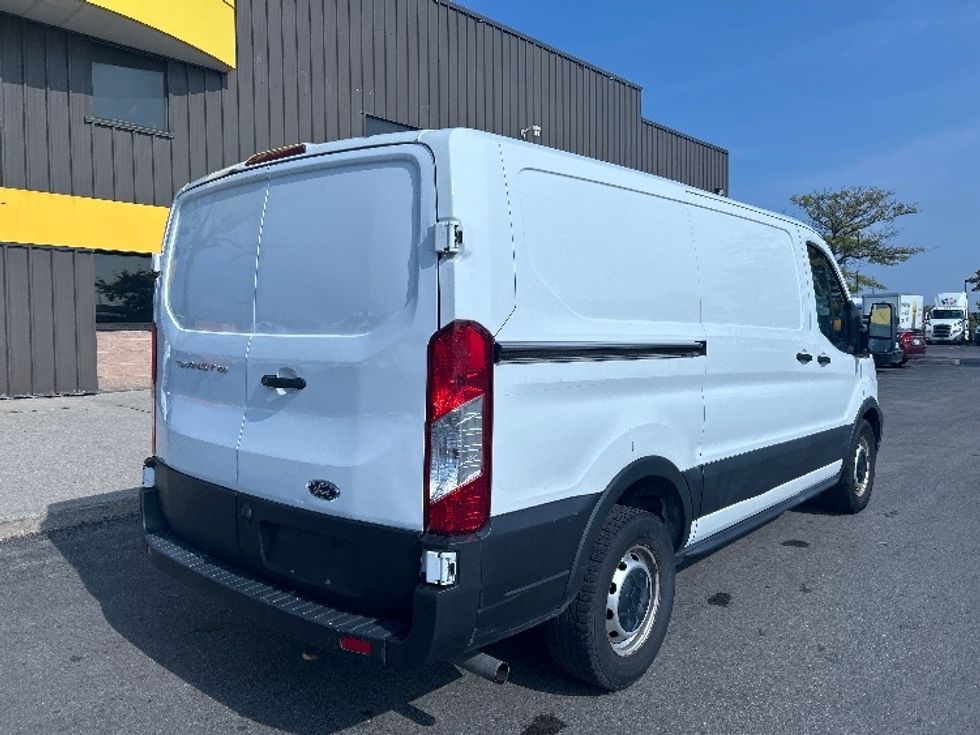 2020 Ford Transit photo 13