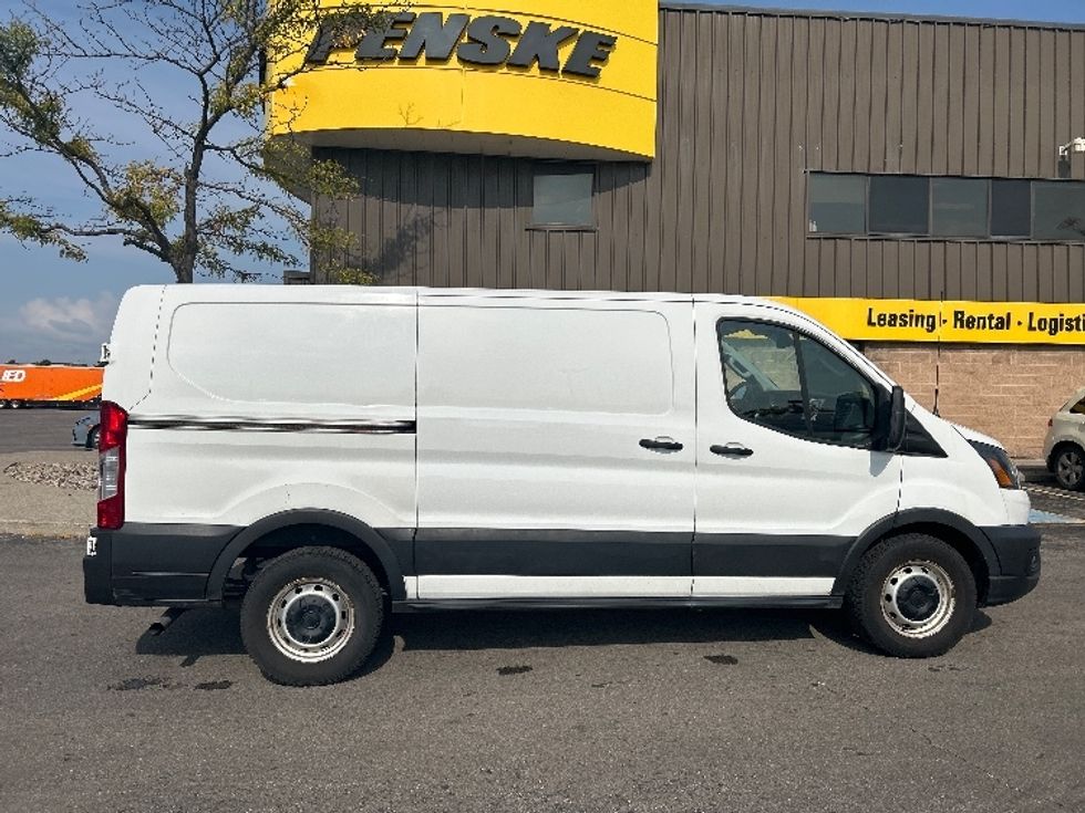 2020 Ford Transit photo 15