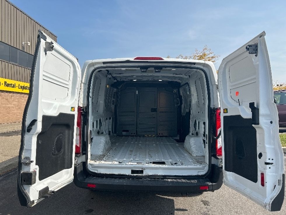 2020 Ford Transit photo 8