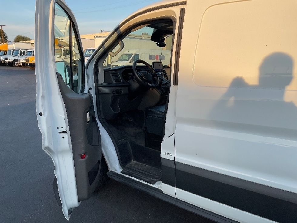 Cargo Van (Panel Van)-Light and Medium Duty Trucks-Ford-2020-Transit 150-Torrance-CA-138,730\n\t\tmiles-$ 20,250 - Image 16