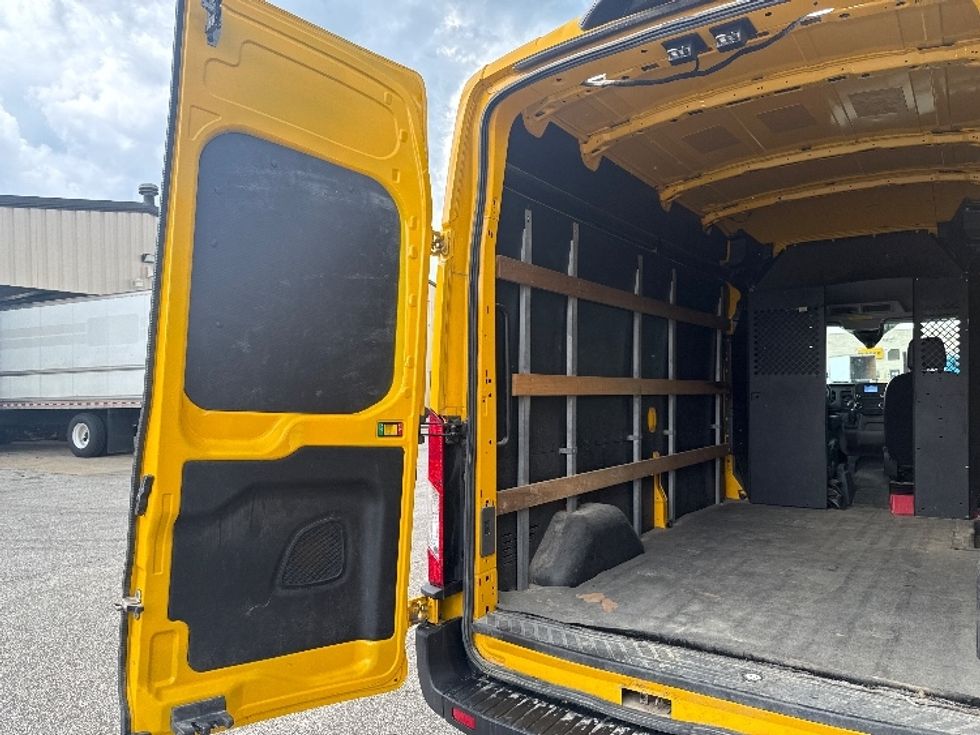 Cargo Van (Panel Van)-Light and Medium Duty Trucks-Ford-2020-Transit 250-Akron-OH-76,334\n\t\tmiles-$ 29,250 - Image 9