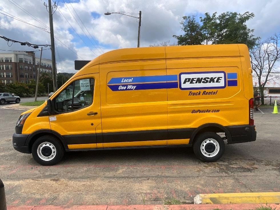 Cargo Van (Panel Van)-Light and Medium Duty Trucks-Ford-2020-Transit 250-Alexandria-VA-86,686\n\t\tmiles-$ 28,250 - Image 4