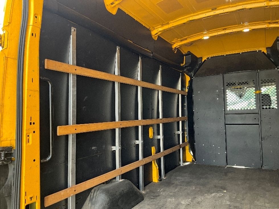 Cargo Van (Panel Van)-Light and Medium Duty Trucks-Ford-2020-Transit 250-Alexandria-VA-86,686\n\t\tmiles-$ 28,250 - Image 8