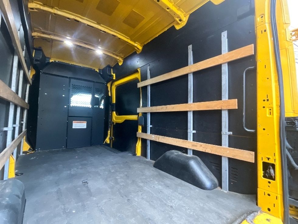 Cargo Van (Panel Van)-Light and Medium Duty Trucks-Ford-2020-Transit 250-Alexandria-VA-95,448\n\t\tmiles-$ 30,500 - Image 10