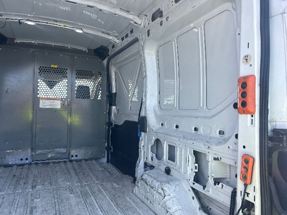 Cargo Van (Panel Van)-Light and Medium Duty Trucks-Ford-2020-Transit 250-Anaheim-CA-44,456\n\t\tmiles-$ 33,000 - Image 12