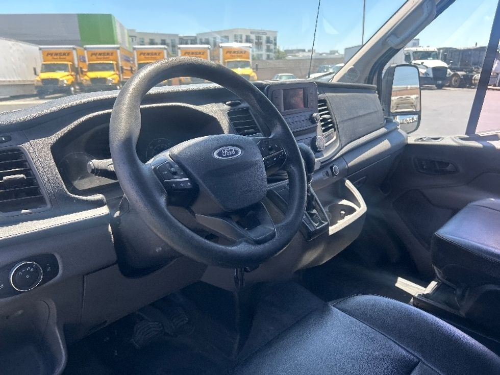 Cargo Van (Panel Van)-Light and Medium Duty Trucks-Ford-2020-Transit 250-Anaheim-CA-44,456\n\t\tmiles-$ 33,000 - Image 17