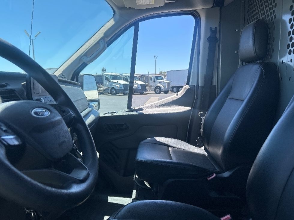 Cargo Van (Panel Van)-Light and Medium Duty Trucks-Ford-2020-Transit 250-Anaheim-CA-44,456\n\t\tmiles-$ 33,000 - Image 19