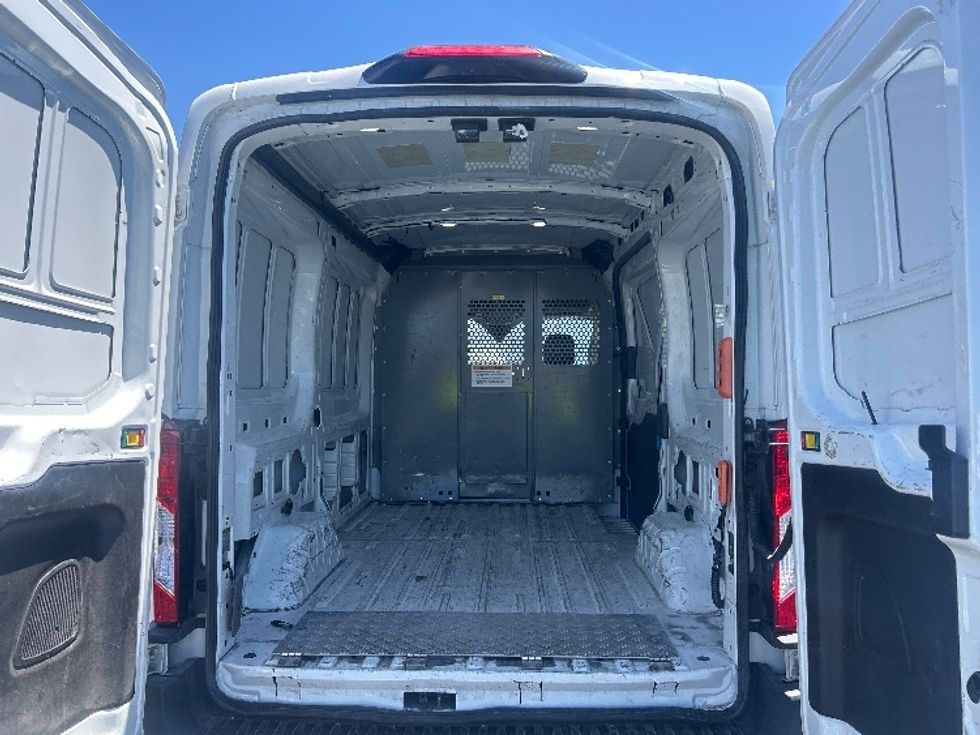 Cargo Van (Panel Van)-Light and Medium Duty Trucks-Ford-2020-Transit 250-Anaheim-CA-44,456\n\t\tmiles-$ 33,000 - Image 8