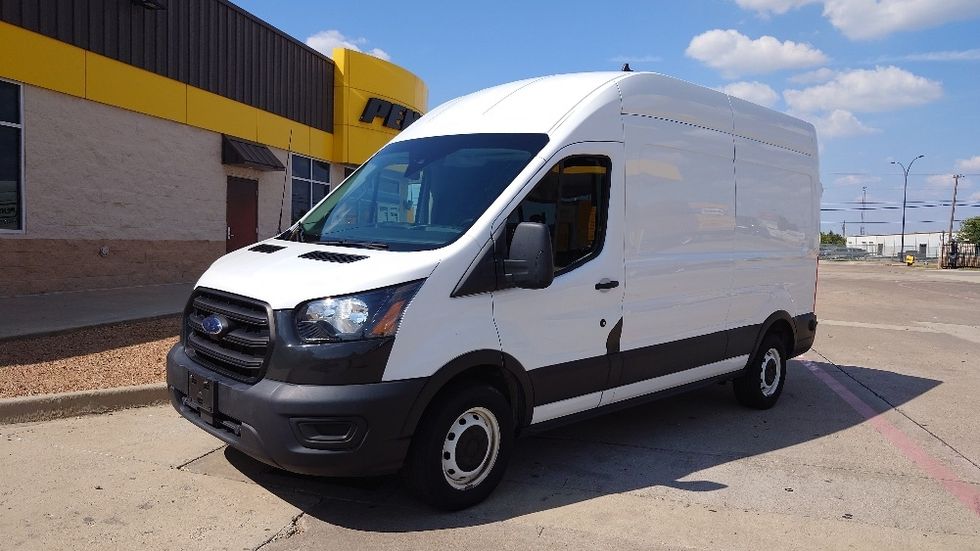 Cargo Van (Panel Van)-Light and Medium Duty Trucks-Ford-2020-Transit 250-Arlington-TX-86,762\n\t\tmiles-$ 31,250 - Image 3