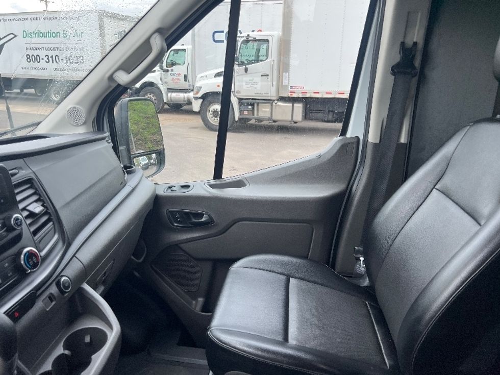 Cargo Van (Panel Van)-Light and Medium Duty Trucks-Ford-2020-Transit 250-Baltimore-MD-85,352\n\t\tmiles-$ 33,000 - Image 15