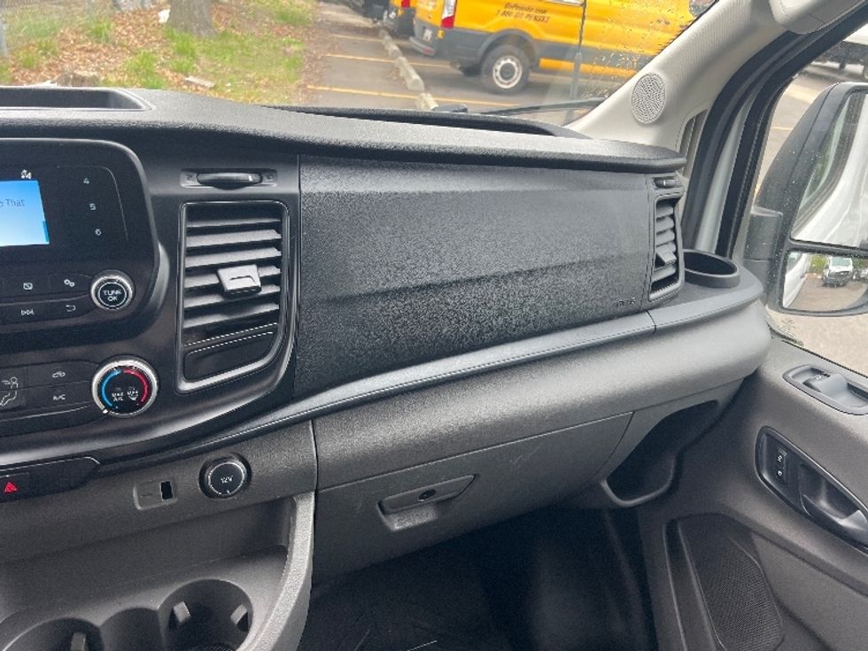 Cargo Van (Panel Van)-Light and Medium Duty Trucks-Ford-2020-Transit 250-Baltimore-MD-85,352\n\t\tmiles-$ 33,000 - Image 17