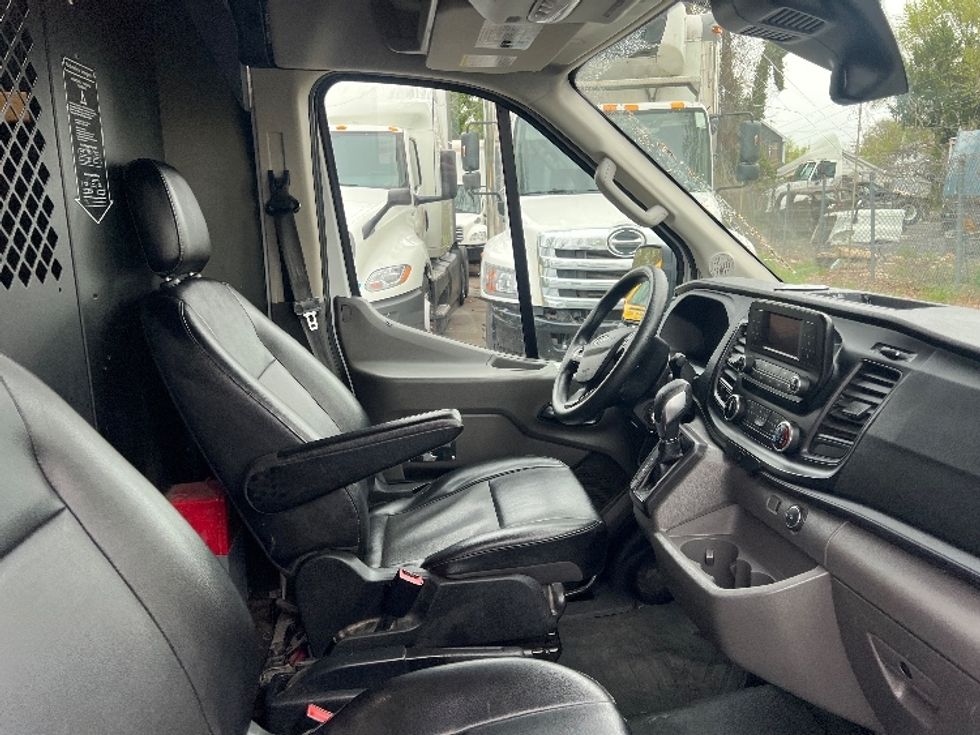 Cargo Van (Panel Van)-Light and Medium Duty Trucks-Ford-2020-Transit 250-Baltimore-MD-85,352\n\t\tmiles-$ 33,000 - Image 18