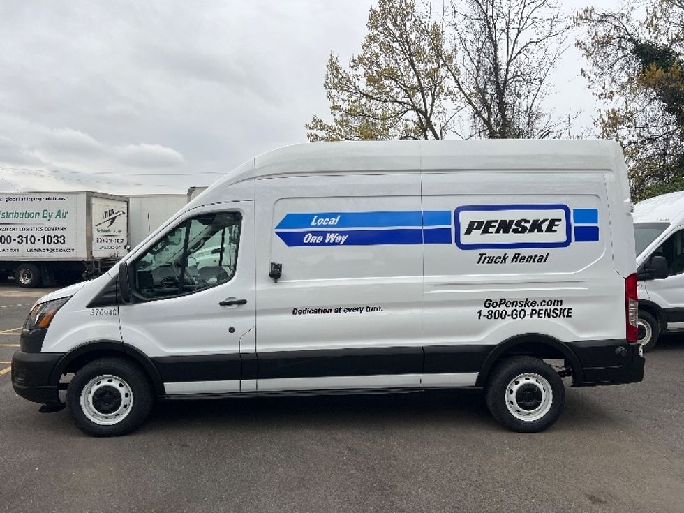 Cargo Van (Panel Van)-Light and Medium Duty Trucks-Ford-2020-Transit 250-Baltimore-MD-85,352\n\t\tmiles-$ 33,000 - Image 4