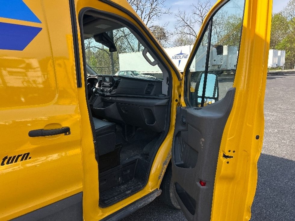 Cargo Van (Panel Van)-Light and Medium Duty Trucks-Ford-2020-Transit 250-Belcamp-MD-74,164\n\t\tmiles-$ 29,500 - Image 19