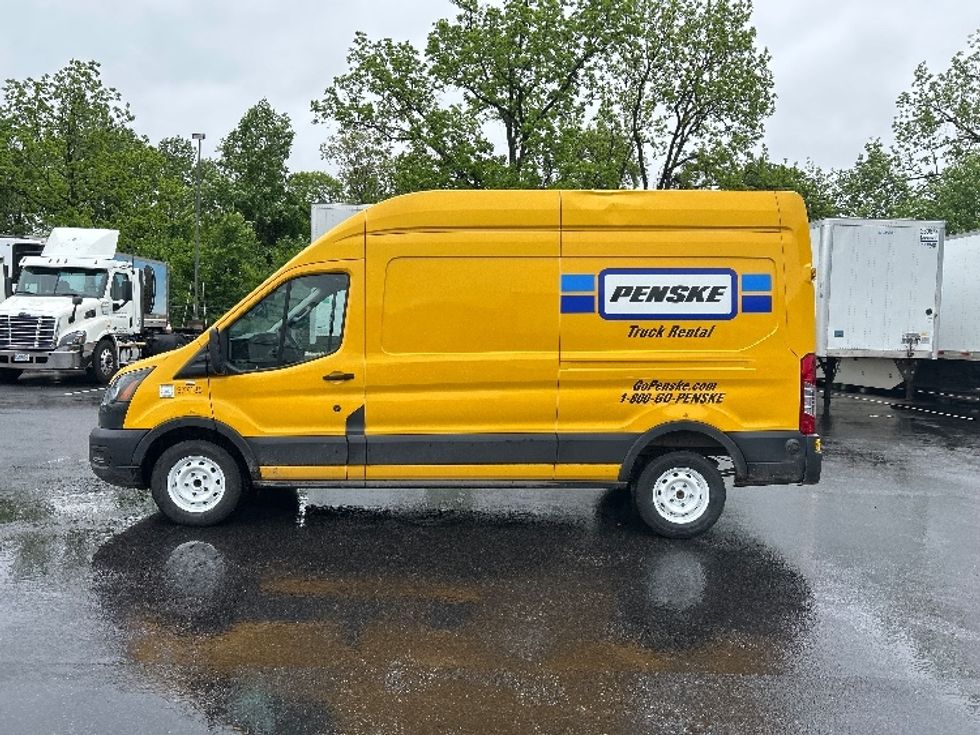 Cargo Van (Panel Van)-Light and Medium Duty Trucks-Ford-2020-Transit 250-Belcamp-MD-74,164\n\t\tmiles-$ 29,500 - Image 4