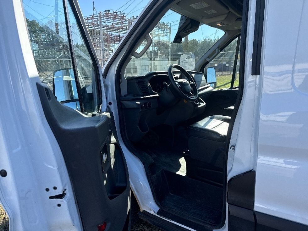 Cargo Van (Panel Van)-Light and Medium Duty Trucks-Ford-2020-Transit 250-Birmingham-AL-113,062\n\t\tmiles-$ 30,250 - Image 16
