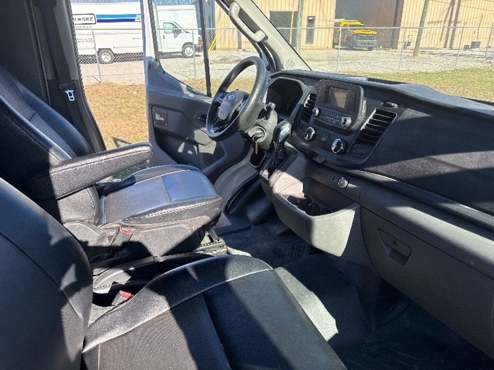 Cargo Van (Panel Van)-Light and Medium Duty Trucks-Ford-2020-Transit 250-Birmingham-AL-113,062\n\t\tmiles-$ 30,250 - Image 22