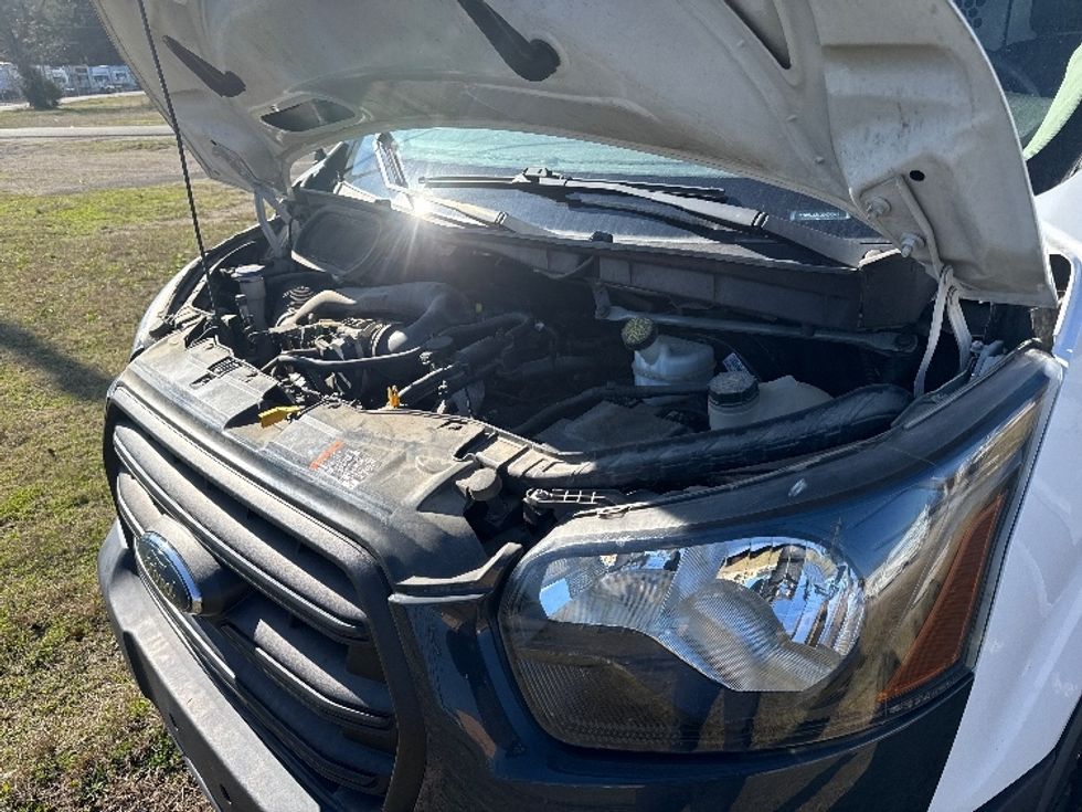 Cargo Van (Panel Van)-Light and Medium Duty Trucks-Ford-2020-Transit 250-Birmingham-AL-113,062\n\t\tmiles-$ 30,250 - Image 24