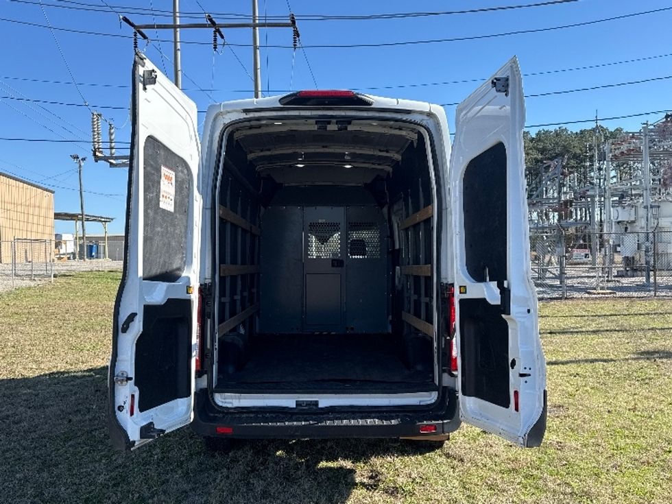 Cargo Van (Panel Van)-Light and Medium Duty Trucks-Ford-2020-Transit 250-Birmingham-AL-113,062\n\t\tmiles-$ 30,250 - Image 8