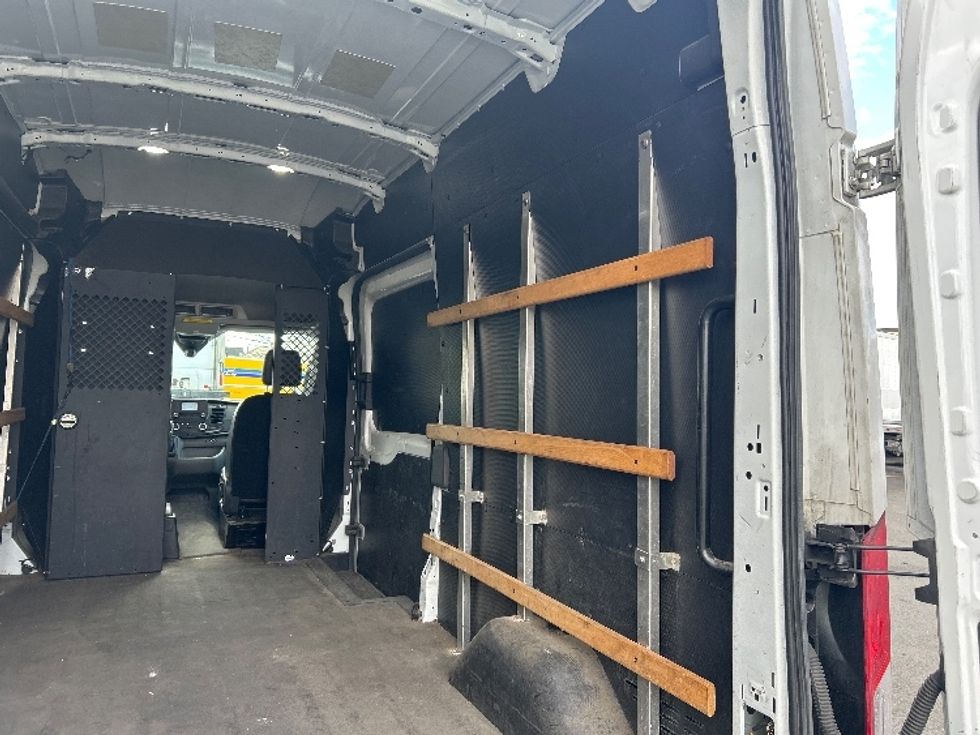 Cargo Van (Panel Van)-Light and Medium Duty Trucks-Ford-2020-Transit 250-Braintree-MA-90,219\n\t\tmiles-$ 31,250 - Image 12