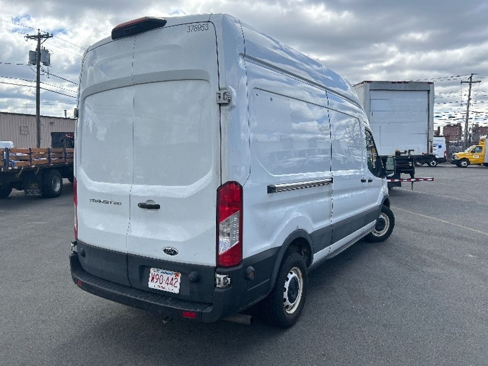 Cargo Van (Panel Van)-Light and Medium Duty Trucks-Ford-2020-Transit 250-Braintree-MA-90,219\n\t\tmiles-$ 31,250 - Image 13