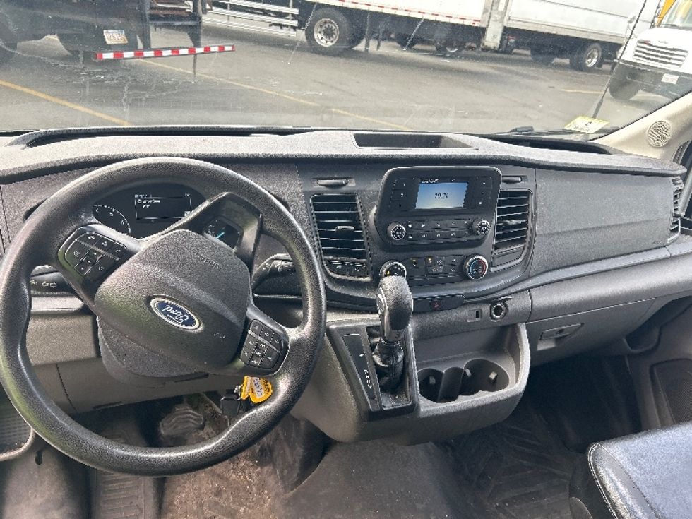 Cargo Van (Panel Van)-Light and Medium Duty Trucks-Ford-2020-Transit 250-Braintree-MA-90,219\n\t\tmiles-$ 31,250 - Image 18