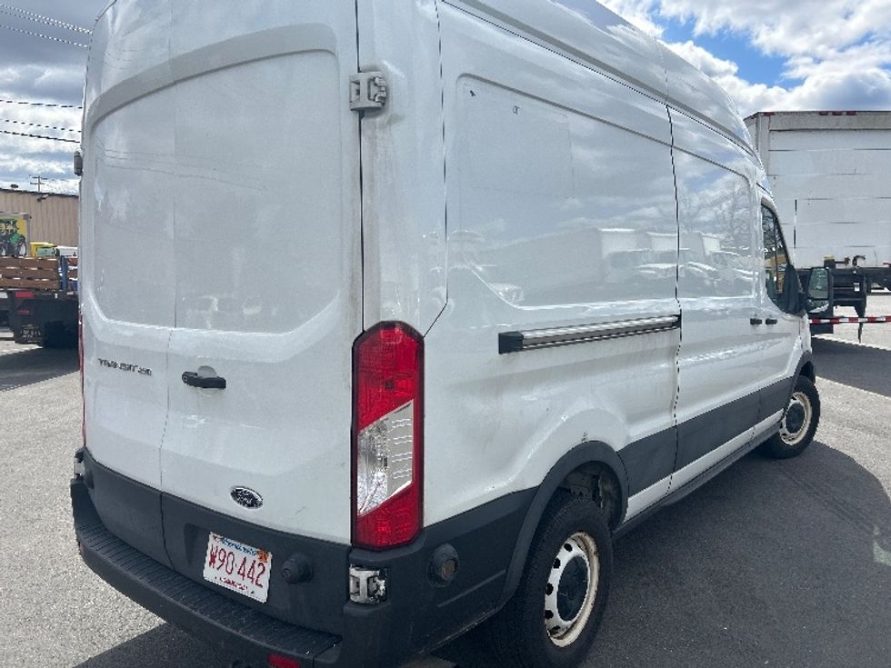 Cargo Van (Panel Van)-Light and Medium Duty Trucks-Ford-2020-Transit 250-Braintree-MA-90,219\n\t\tmiles-$ 31,250 - Image 26