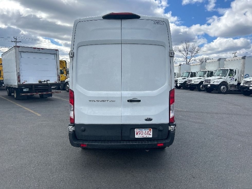 Cargo Van (Panel Van)-Light and Medium Duty Trucks-Ford-2020-Transit 250-Braintree-MA-90,219\n\t\tmiles-$ 31,250 - Image 7