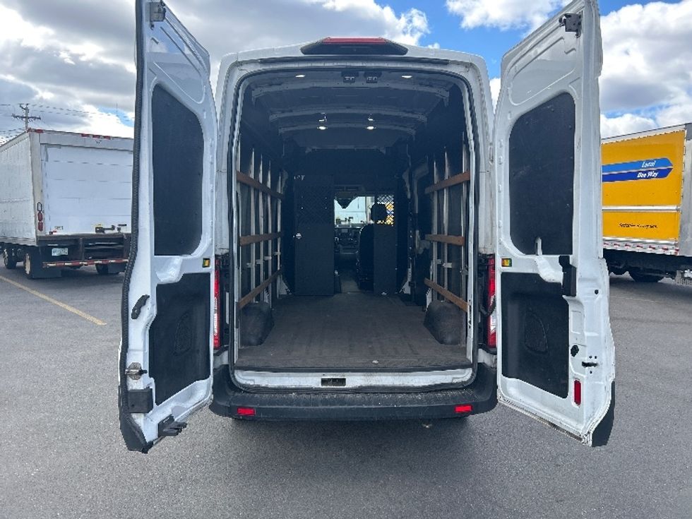 Cargo Van (Panel Van)-Light and Medium Duty Trucks-Ford-2020-Transit 250-Braintree-MA-90,219\n\t\tmiles-$ 31,250 - Image 9