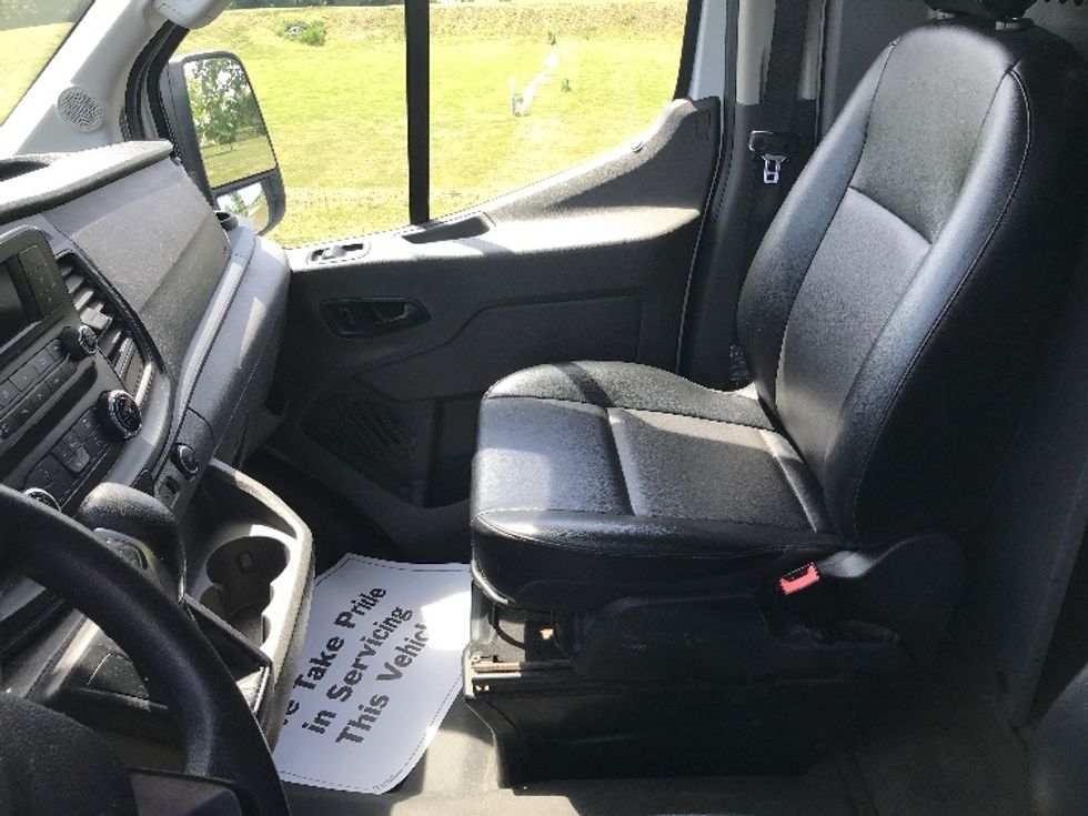 Cargo Van (Panel Van)-Light and Medium Duty Trucks-Ford-2020-Transit 250-Brooklyn Park-MN-95,991\n\t\tmiles-$ 32,250 - Image 15