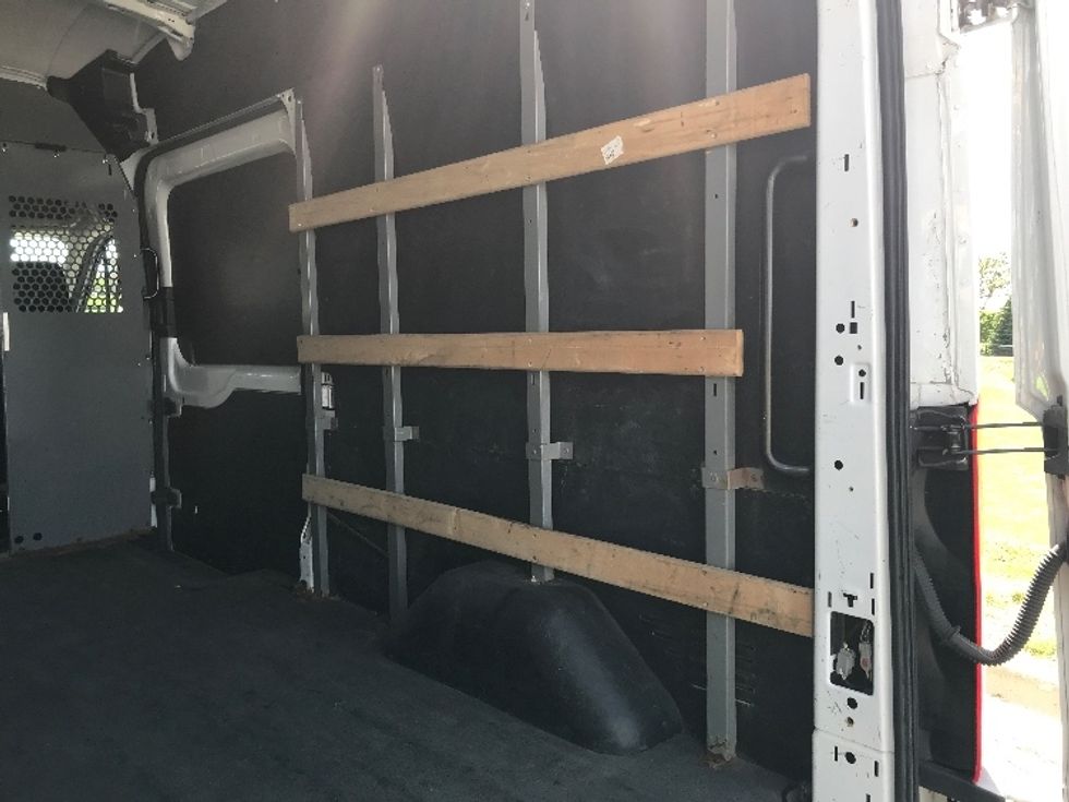 Cargo Van (Panel Van)-Light and Medium Duty Trucks-Ford-2020-Transit 250-Brooklyn Park-MN-95,991\n\t\tmiles-$ 32,250 - Image 9