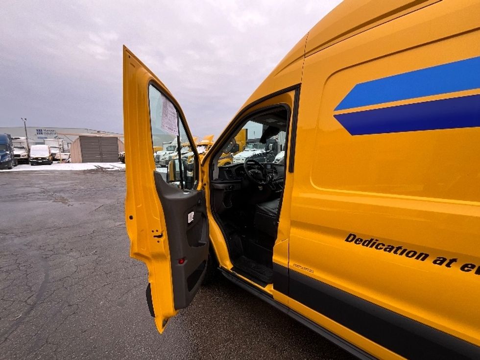 Cargo Van (Panel Van)-Light and Medium Duty Trucks-Ford-2020-Transit 250-Burlington-ON-144,825\n\t\tkm-$ 35,000 - Image 12