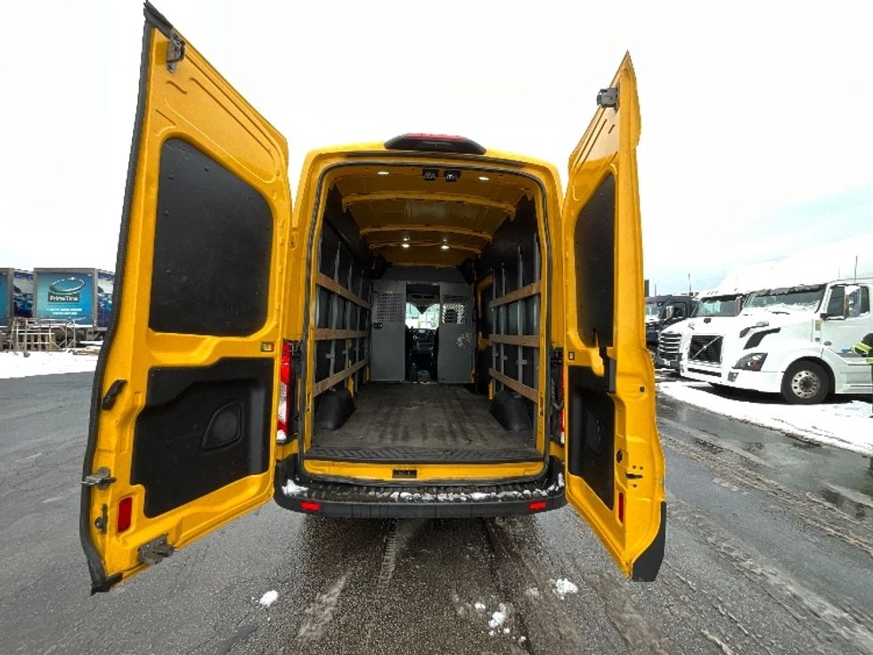 Cargo Van (Panel Van)-Light and Medium Duty Trucks-Ford-2020-Transit 250-Burlington-ON-144,825\n\t\tkm-$ 35,000 - Image 7