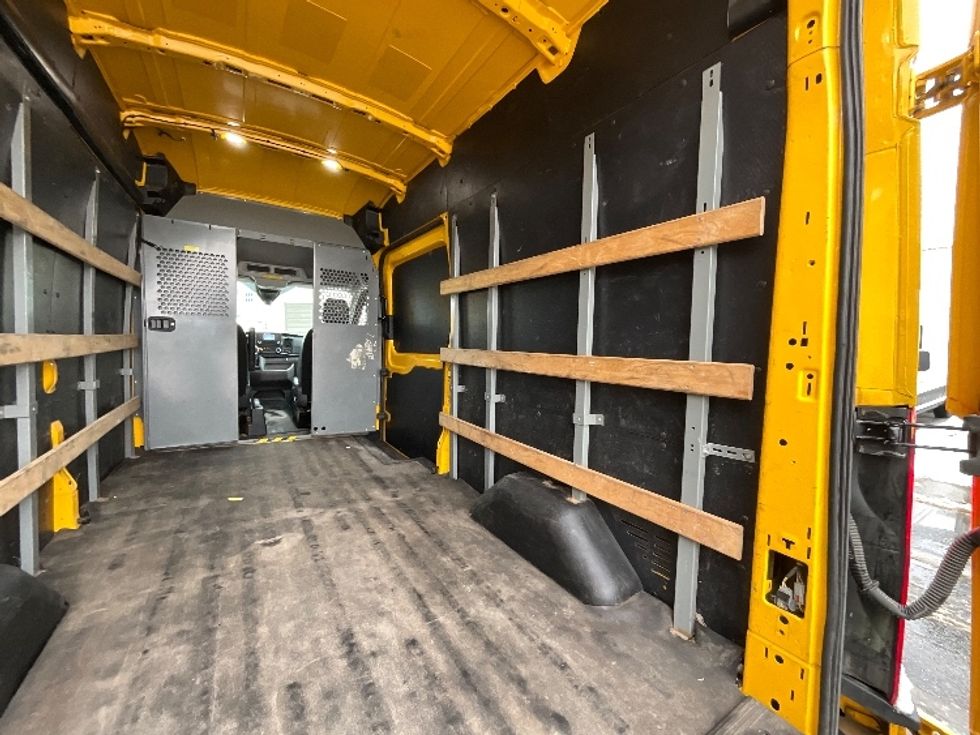 Cargo Van (Panel Van)-Light and Medium Duty Trucks-Ford-2020-Transit 250-Burlington-ON-144,825\n\t\tkm-$ 35,000 - Image 9