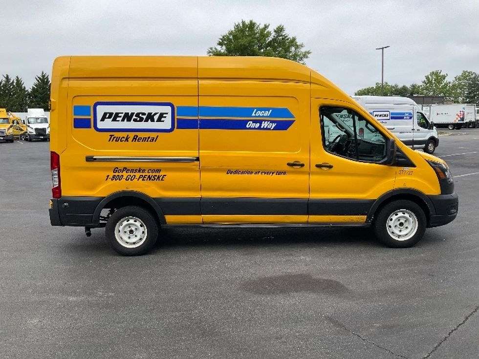 Cargo Van (Panel Van)-Light and Medium Duty Trucks-Ford-2020-Transit 250-Capitol Heights-MD-99,453\n\t\tmiles-$ 27,250 - Image 15