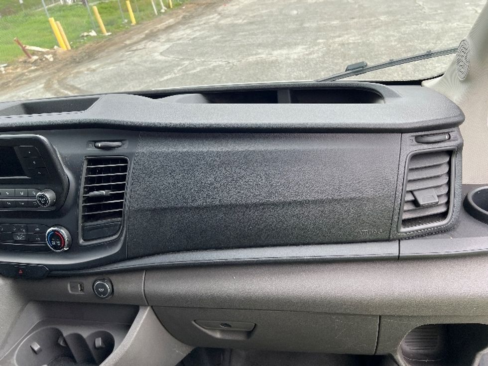 Cargo Van (Panel Van)-Light and Medium Duty Trucks-Ford-2020-Transit 250-Carson-CA-197,610\n\t\tmiles-$ 18,750 - Image 20